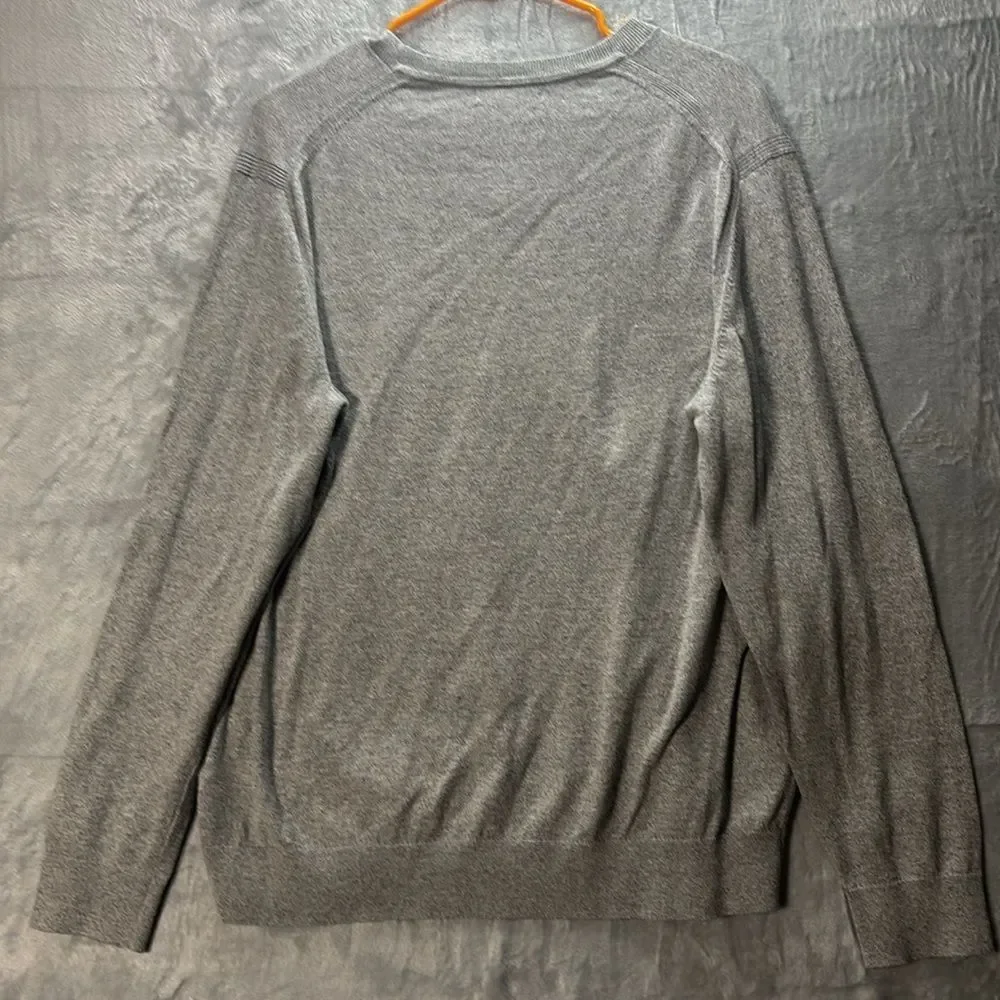 Banana Republic Gray Vneck Soft Sweater Size XL